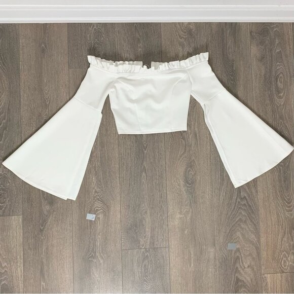 Essue Off The Shoulder Blouse Top Split wide Flare Sleeve Cropped Size Small - Picture 8 of 14